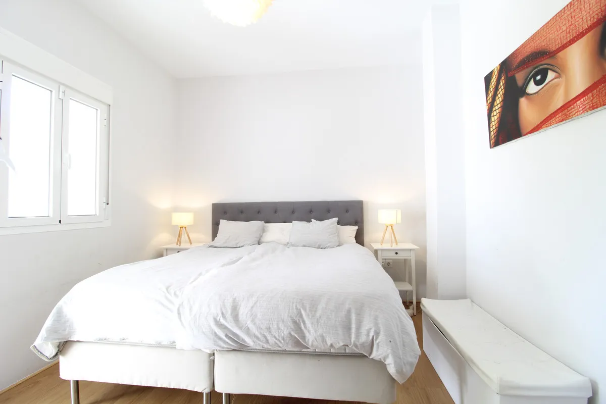 648071bd-af3b-472a-ab28-9421a2913f8c