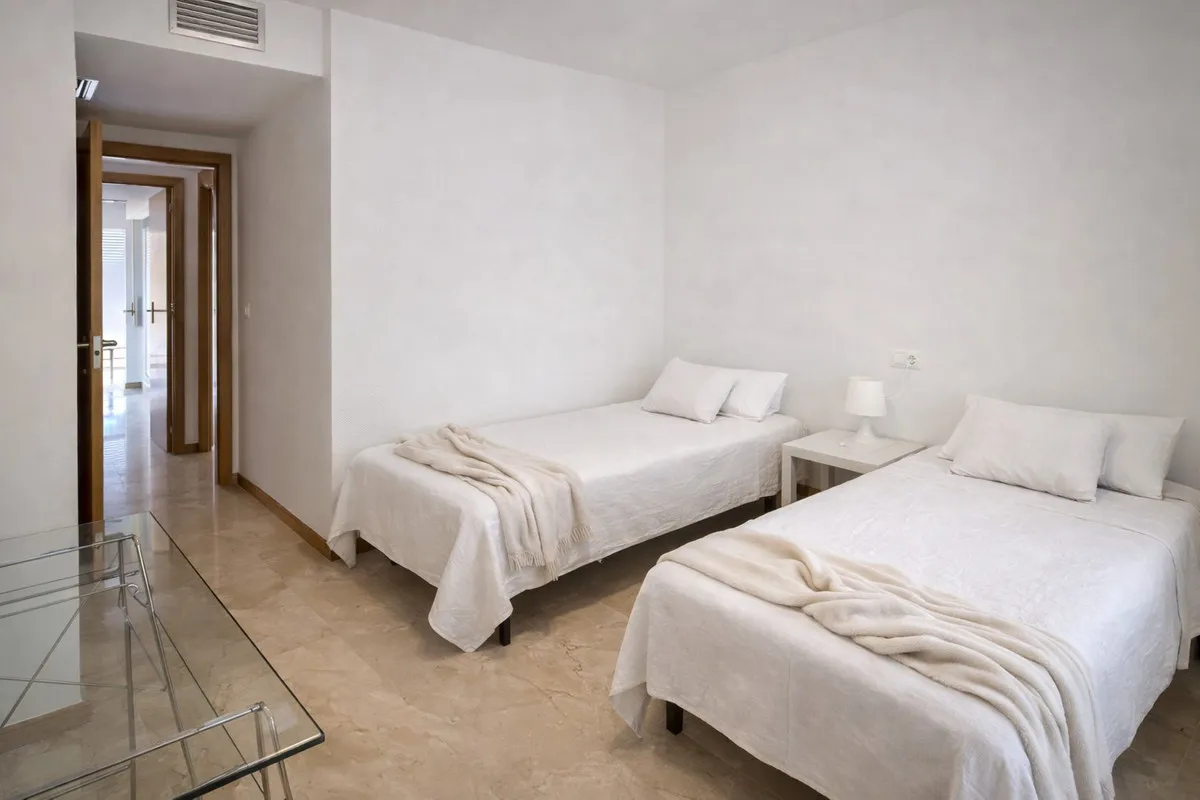 0692c2d6-a8b9-4e6d-8bff-04831f359a13