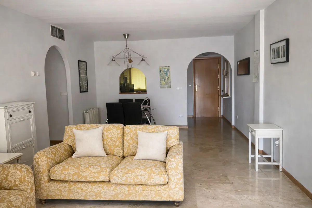 abafc5b3-5e98-4a36-a2bc-f1a8837e967d