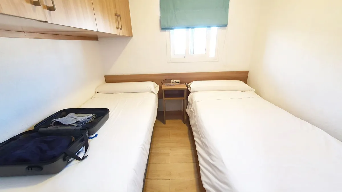 aefcbd4a-5598-4d27-b221-49989bf1ad4a