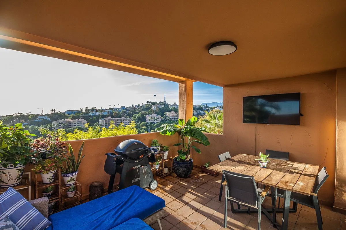 d1928628-ff42-479b-975a-3902cbf9dfa9