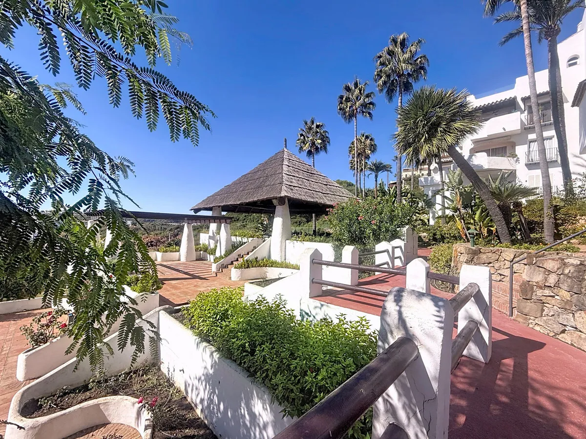 61f8a6bd-1bf6-41f9-b734-7a80521e2bf5