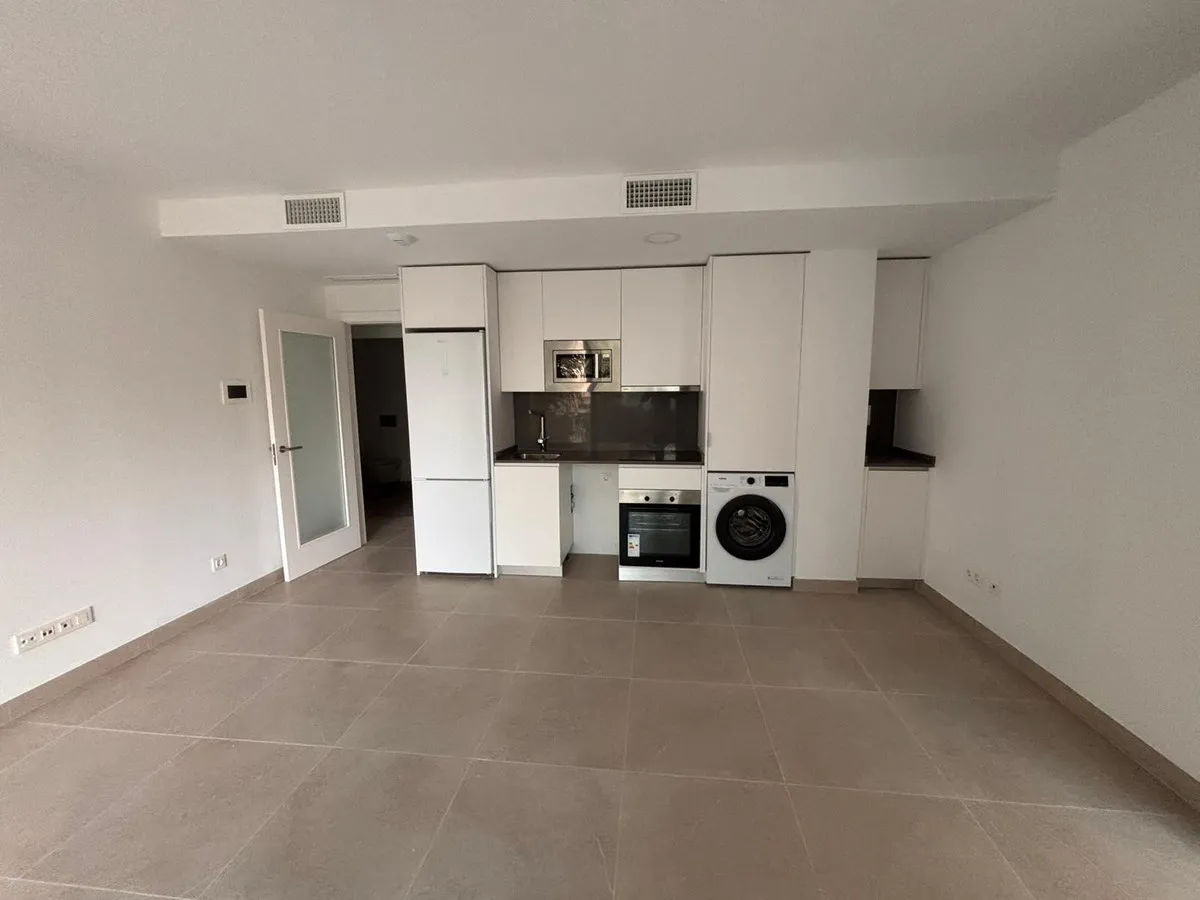 a00ec4f8-316f-44f1-b3d0-207be6086da1