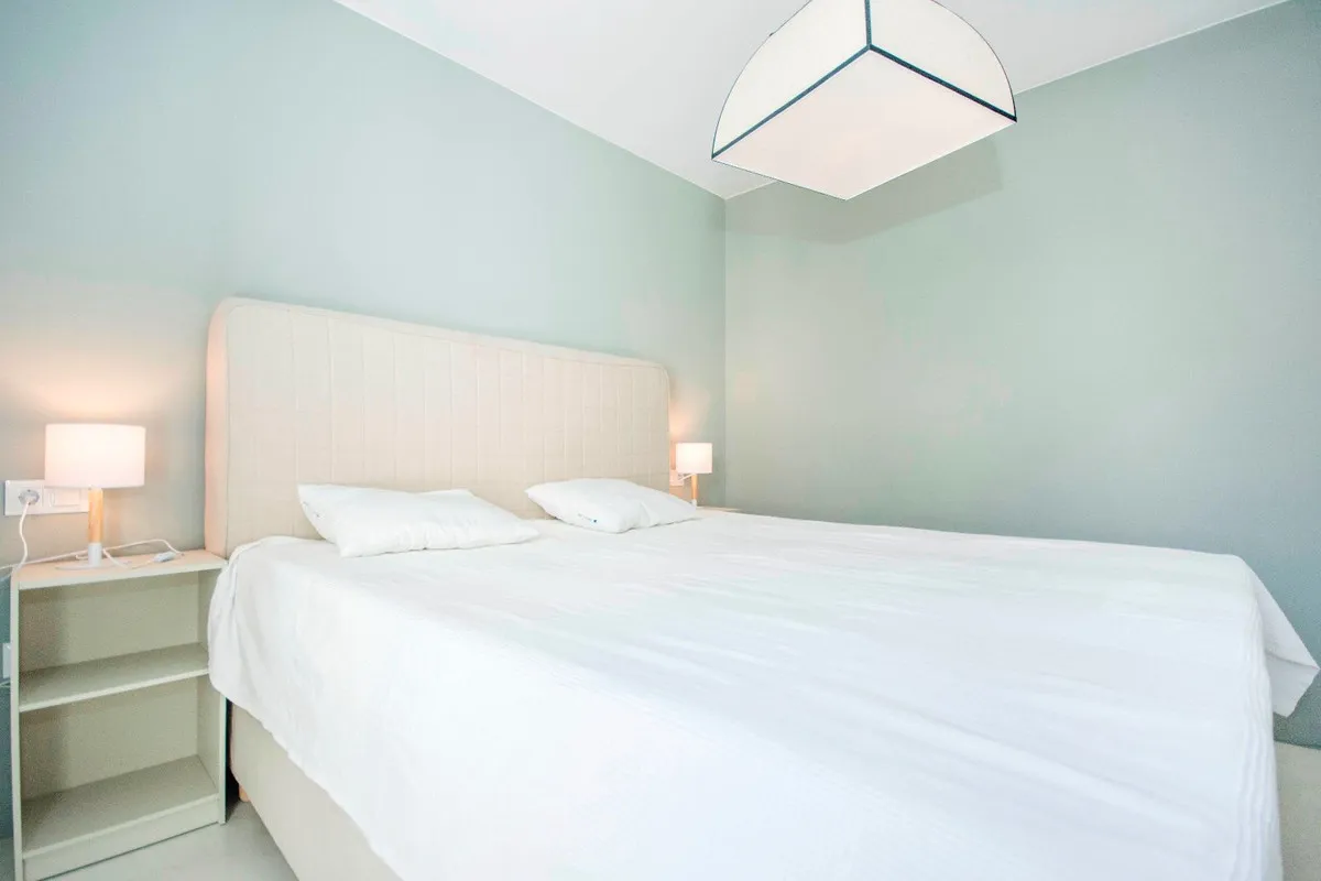 2002acb3-9dd3-421c-b307-1899e5f7c2be