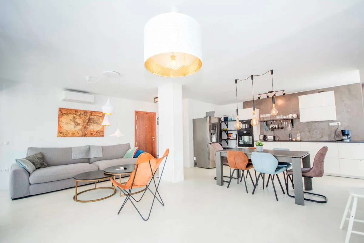 Modern Elegance in Parque Elviria, Marbella