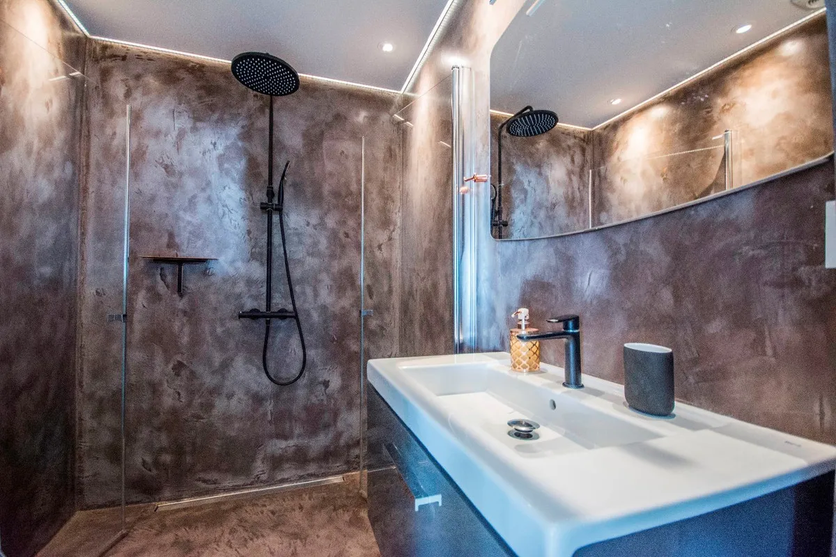 fc1c8198-585b-4308-869f-1f8ff6c06614