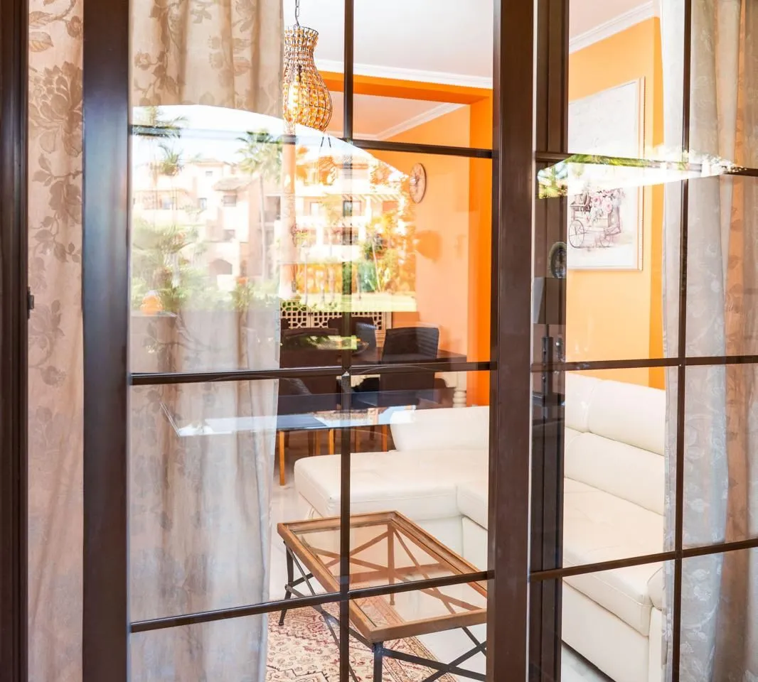 32e4c881-bf7f-484a-9eca-3d50149a3969