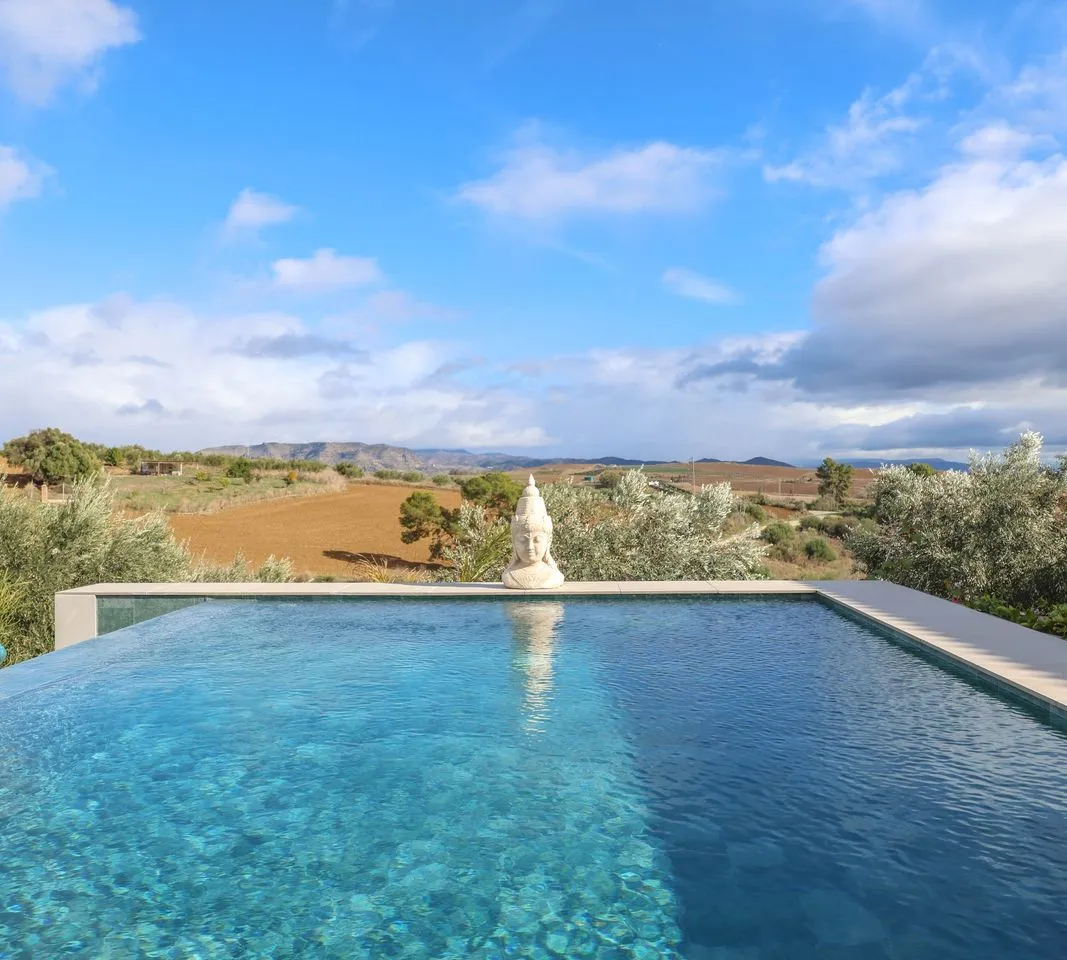 2f2a85ab-5655-466e-b1ab-d83ebc791366