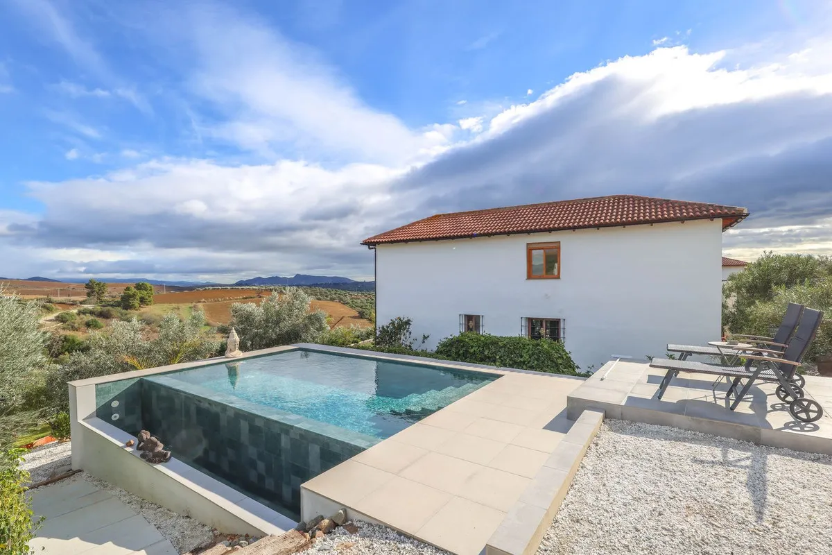 ad9fcd39-f13e-4d71-87e8-0cfb168c93d1