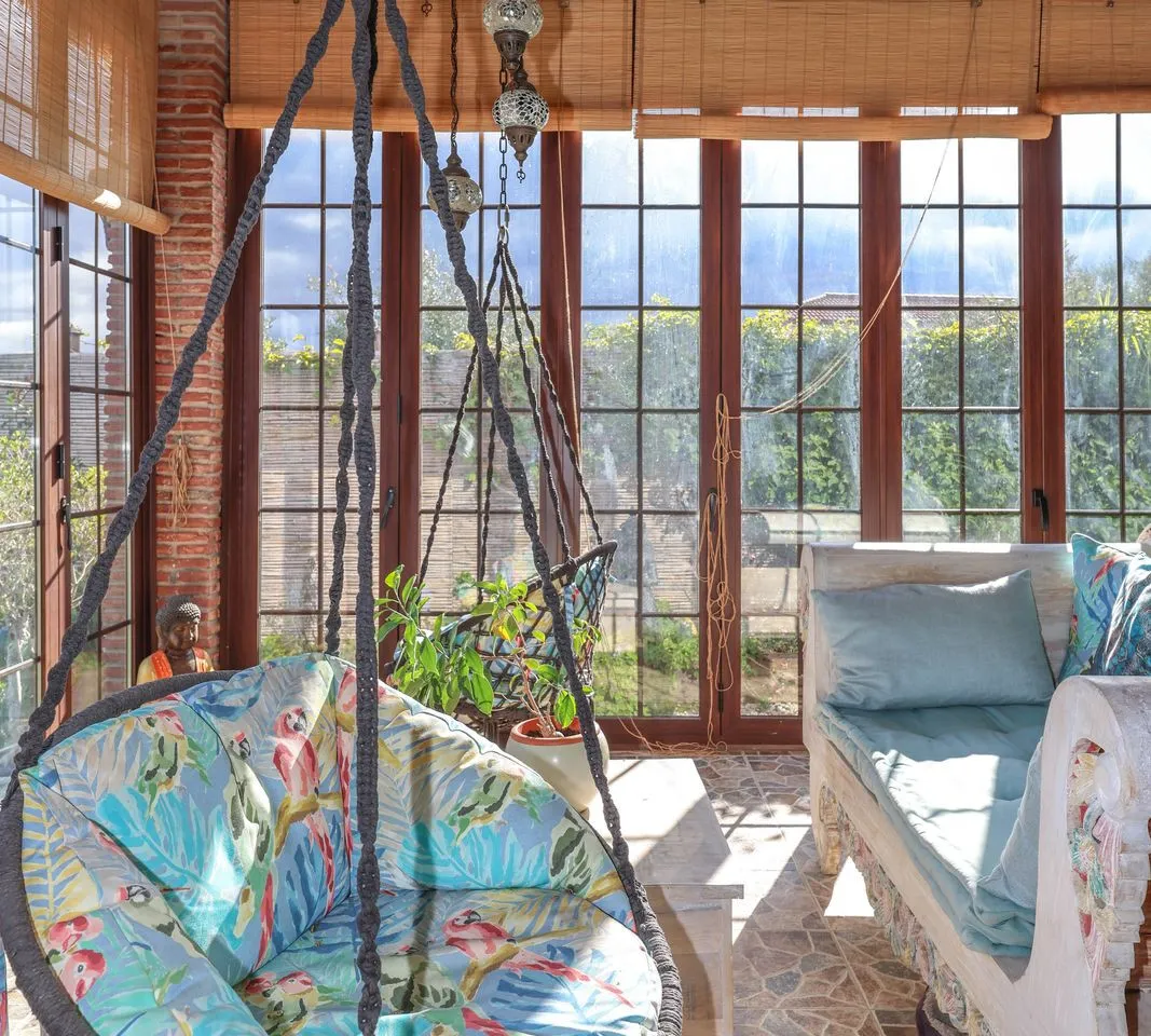 ae4a57b5-826f-4408-b5b2-53434311feee