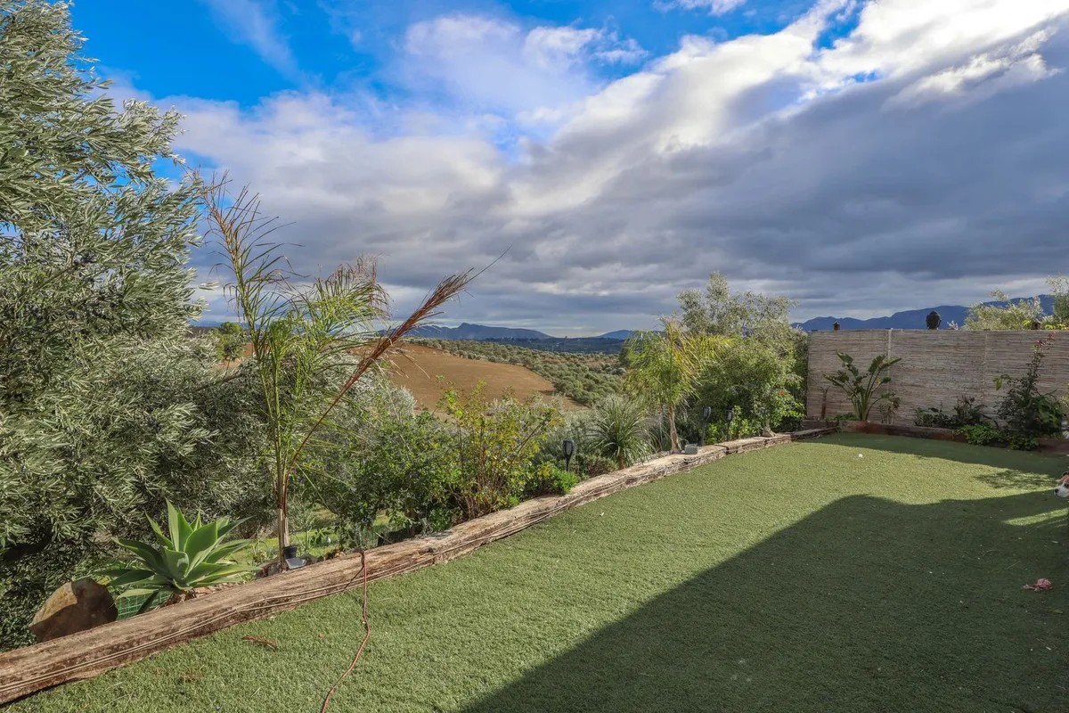 f25cd0c9-1f97-47ae-91b6-801b4e3f4831