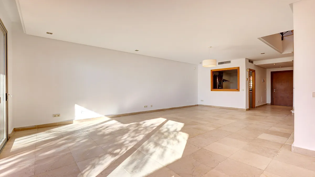 1bb5b838-3f36-4861-93b5-889da0177bba