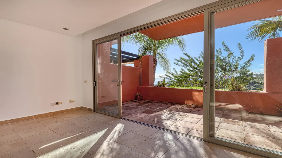 312c66df-acfe-4705-b380-b7422b251274