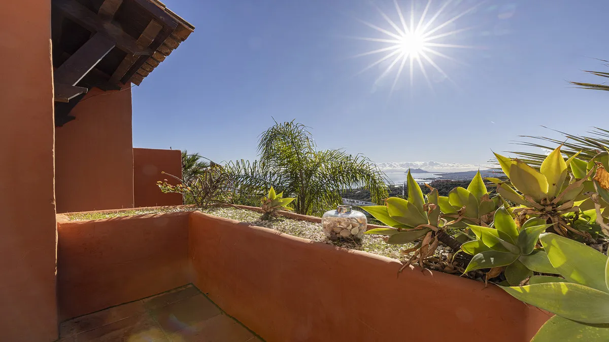 c9511b42-90cc-4175-a7d4-66baf4a85865