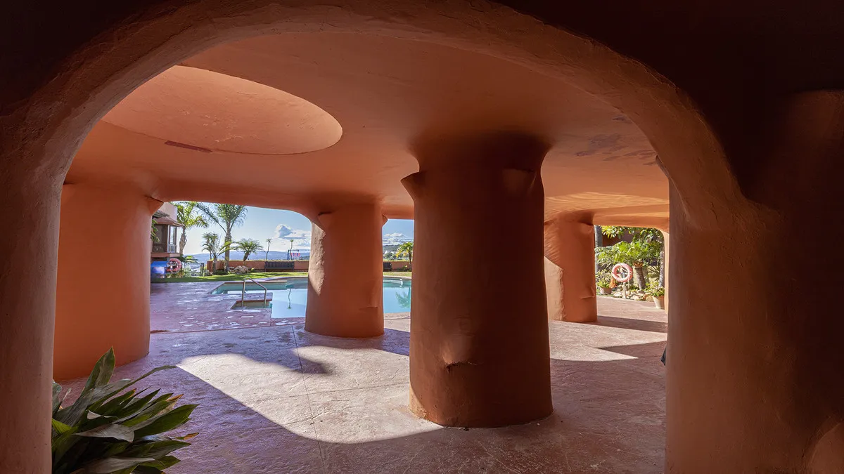 de411b5a-9253-409b-848e-a5845800c29a