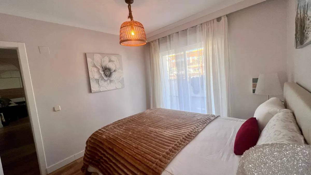 1142d806-d980-4456-95e0-7489412bf86e