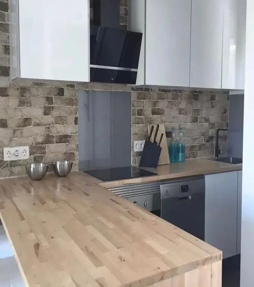 b202a7f8-0479-4d05-84cc-4f95b06e7bb3