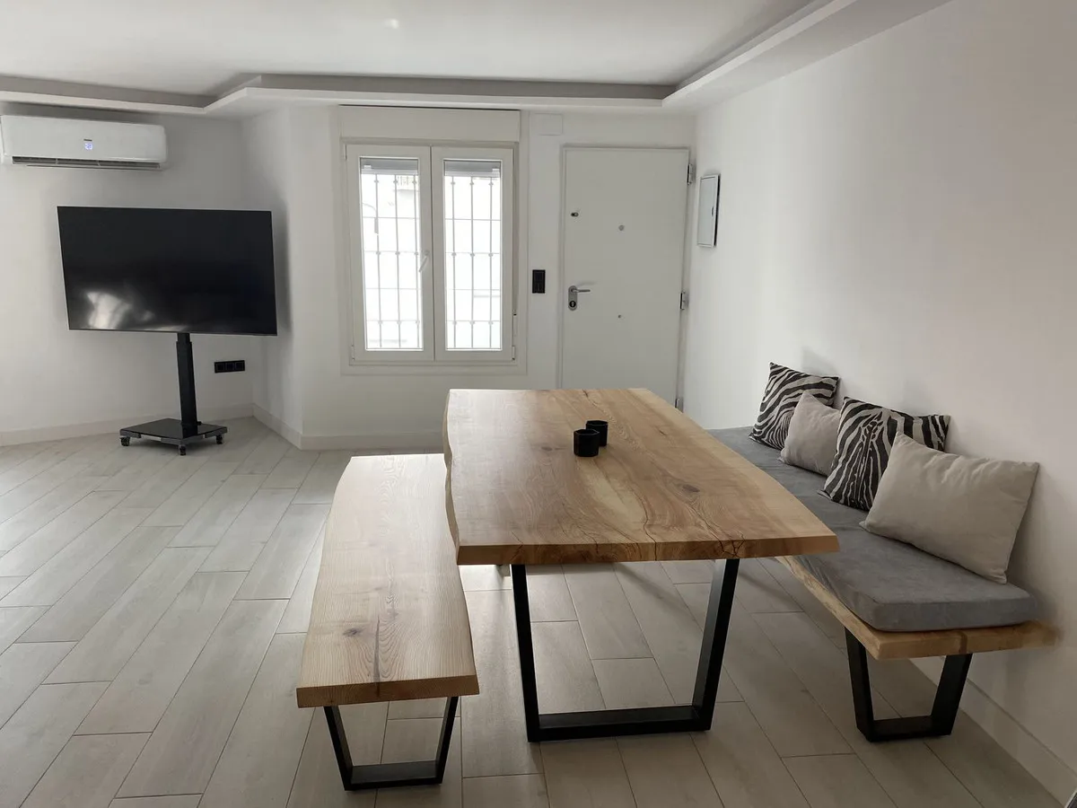 7606fcdd-b6d4-46e7-85be-eaca5daef69c