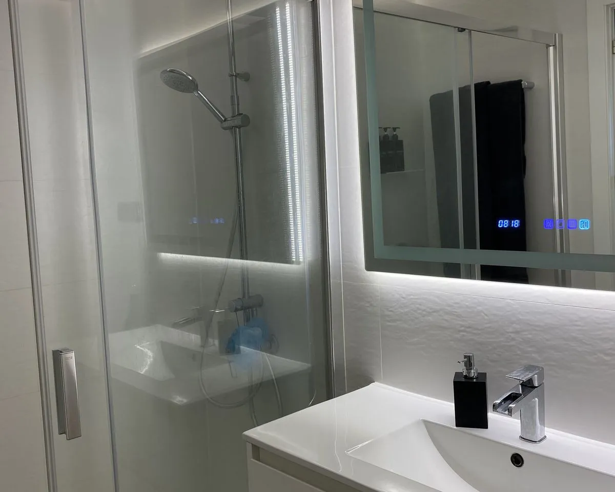 dfd9f1df-8044-44ba-8b16-86643c739610