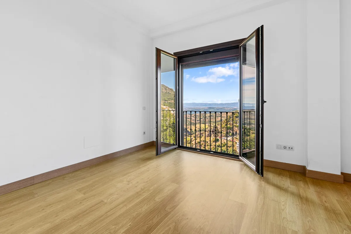 336f302d-cf69-4fb2-af22-c151cd93f518