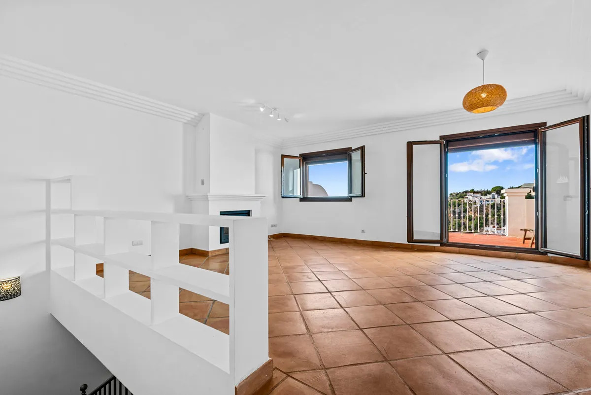 3c6f1879-bb16-445e-af7f-e0d3361574e6