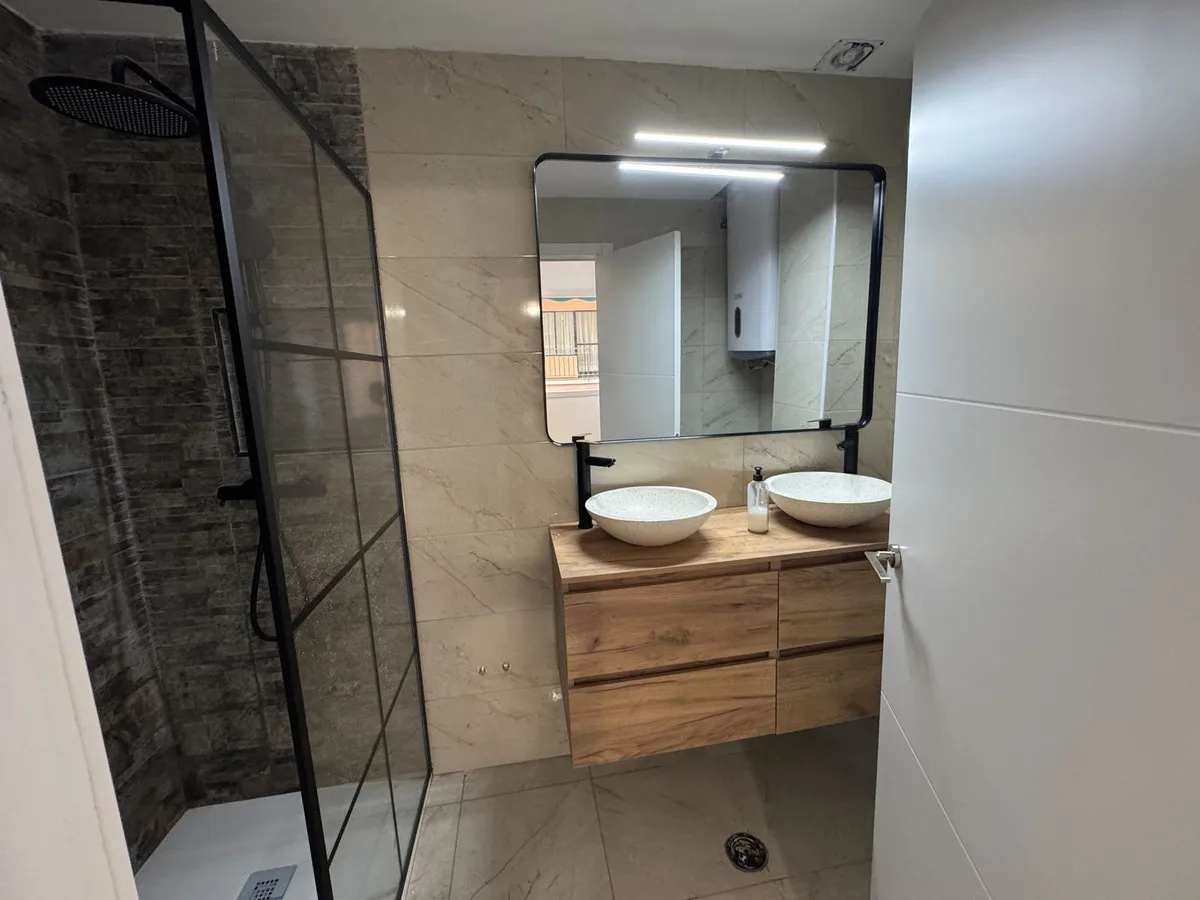 eb070f0c-0e7a-4526-9ba5-3f5207db97ca