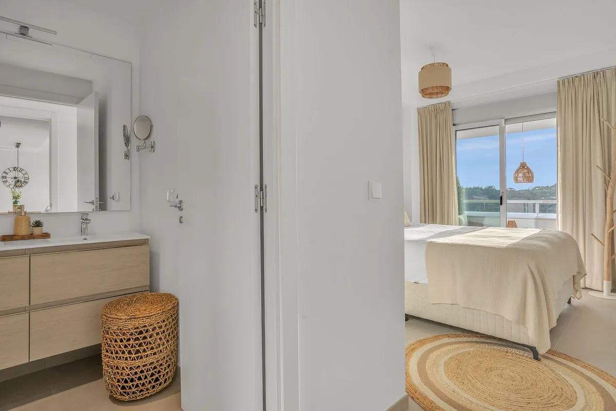 5304047a-6512-4fe7-b51a-d6cabcb33f37