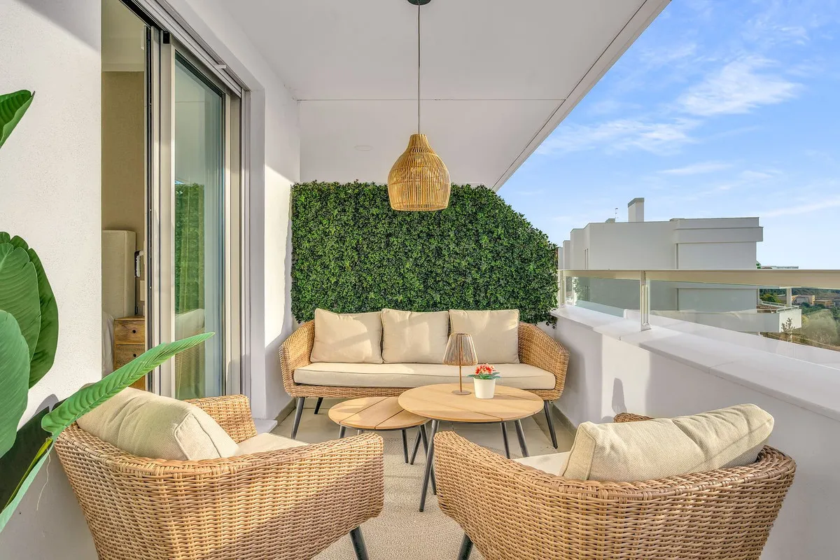 dc446a61-f00b-4e19-936a-489840f1686a