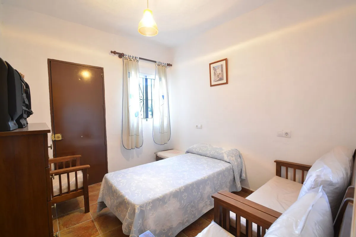 ec10c47d-0a03-493a-8764-28f8bbd56bef