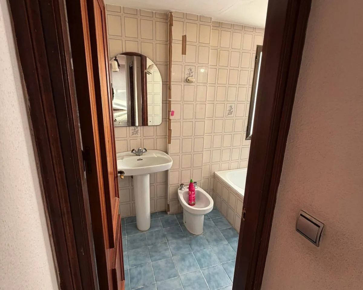 2c07c80a-edc0-4cfe-9462-08679f5df1be