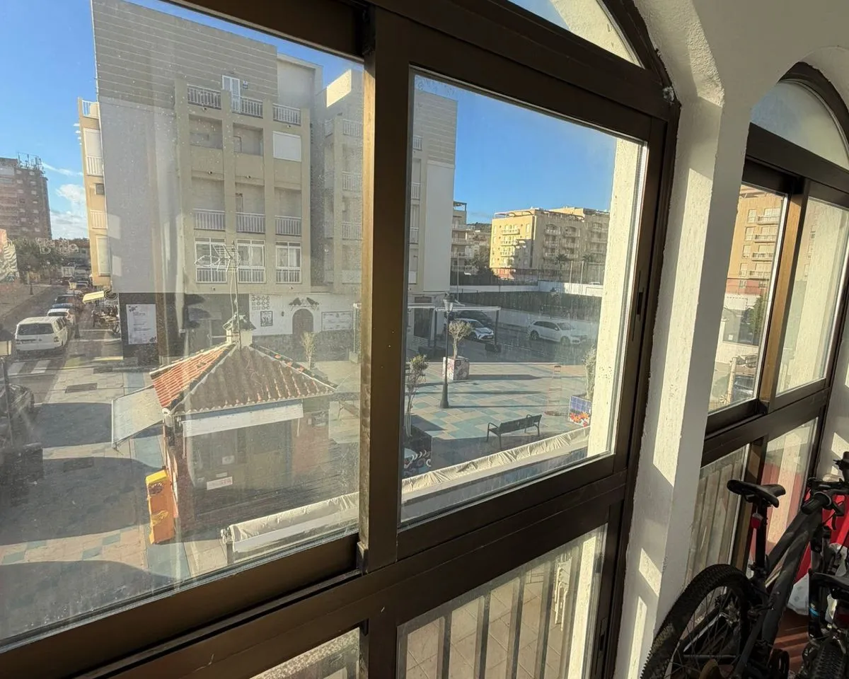 b3cc3d45-ffeb-4b43-a8af-a0d543d1d47d