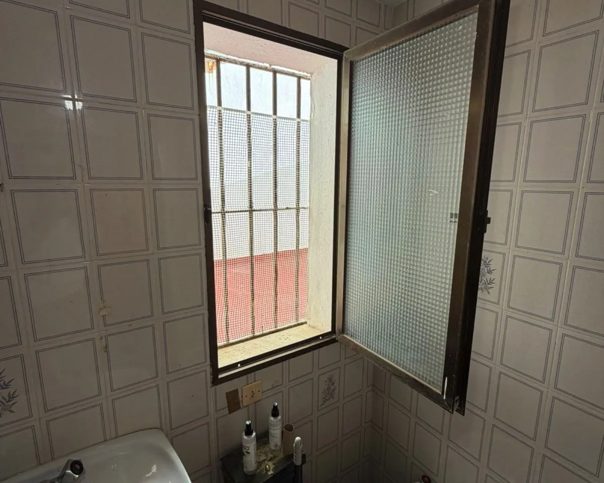 ee1d758b-4837-4cb5-ac24-d38e14548a44