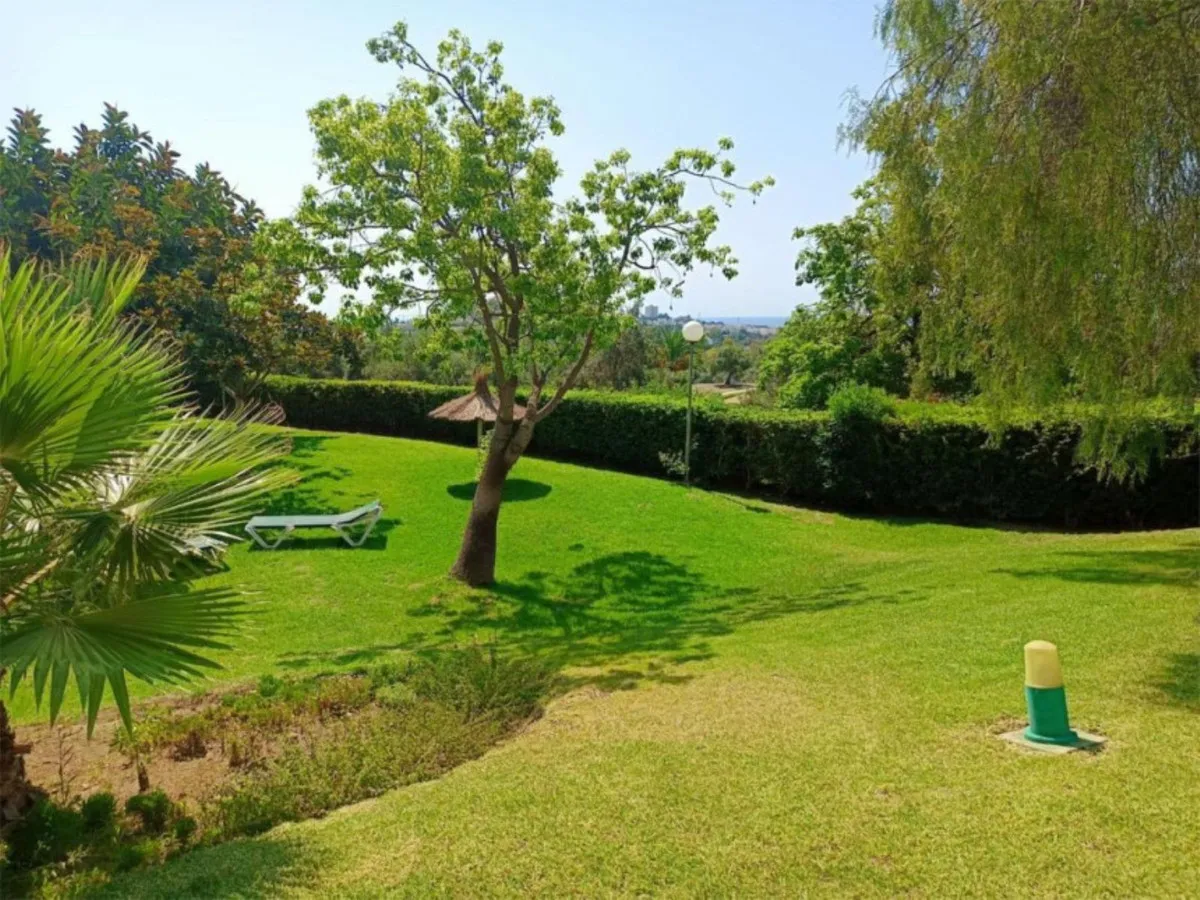 c6057b73-82e0-4527-859c-f277cab642e2