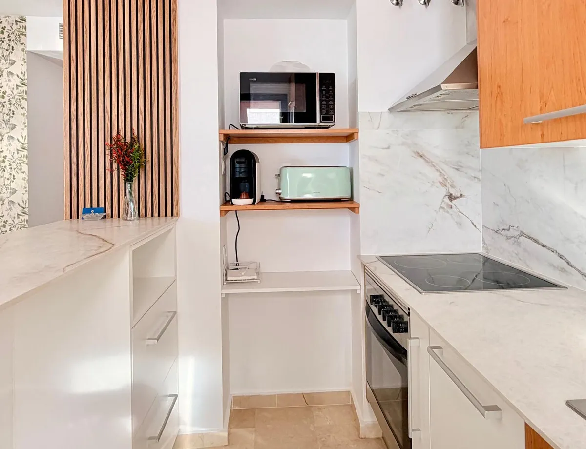 4d0c8eb8-48b1-471b-900d-6e9dc10877d2