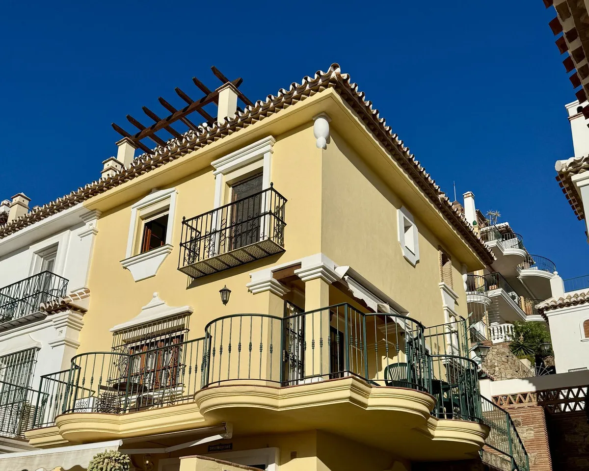 1d0adc62-854a-40f4-be7d-c6a4562c4f9a