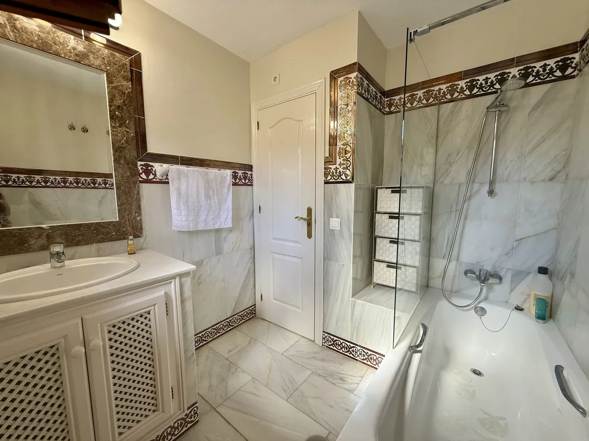 2d428531-1c8e-46f3-8817-de1f1ce0ec42