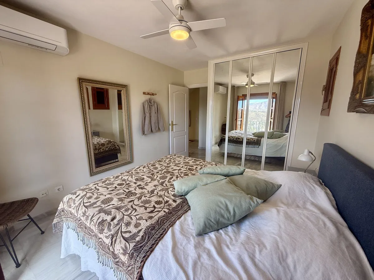 3ad1738c-a32b-4662-8726-668effdb1c93