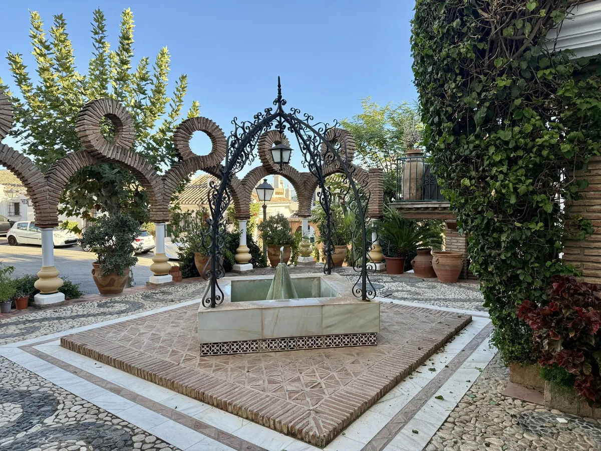 8a994a69-b03c-4ae2-bd49-70b16e36a828