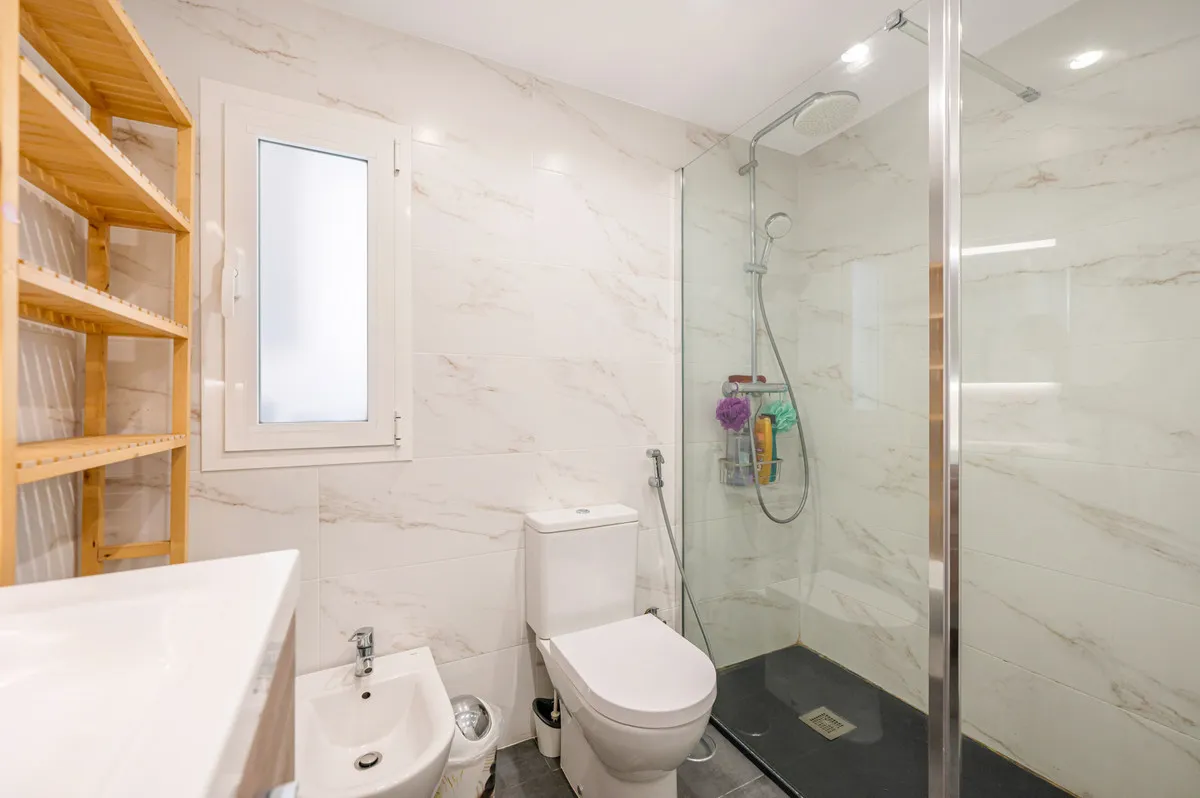 8cf7cb2f-d5cd-46bf-996c-7af16abc1908