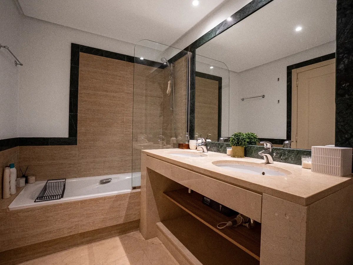 c4caa223-90e8-419a-abc5-2bb9f89450a1