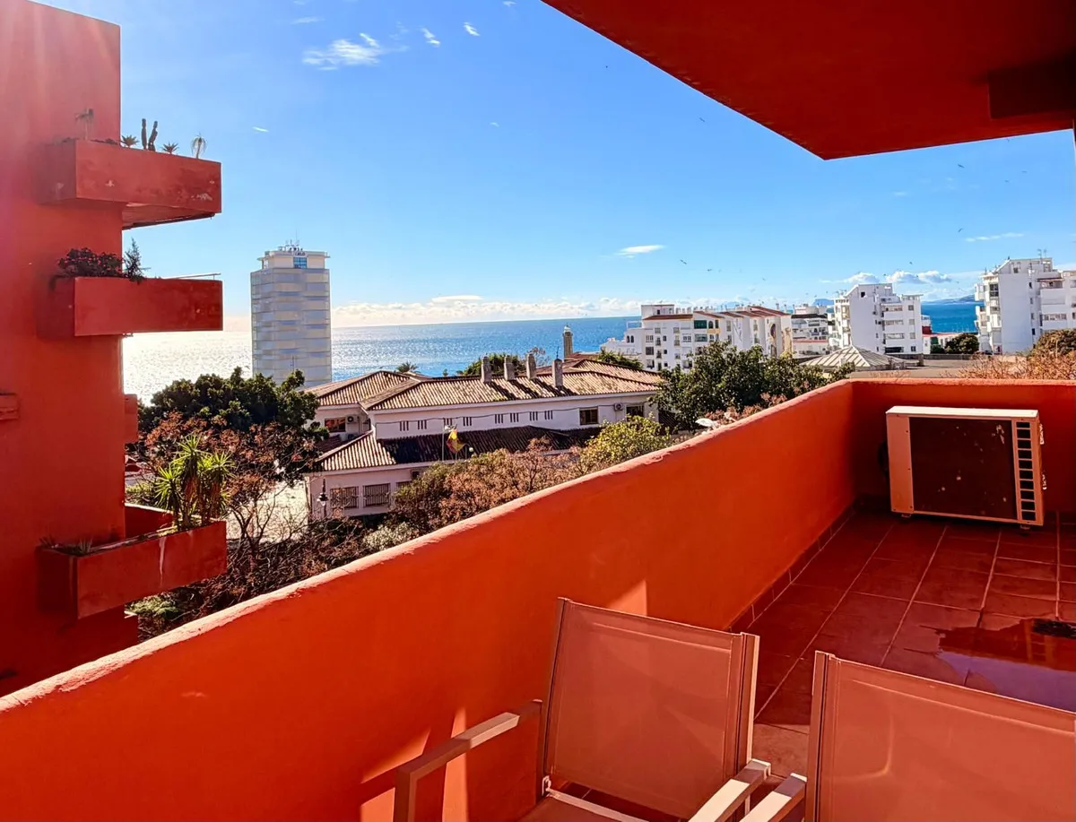 Sea View Modern Gem in Balcones del Mar, Estepona