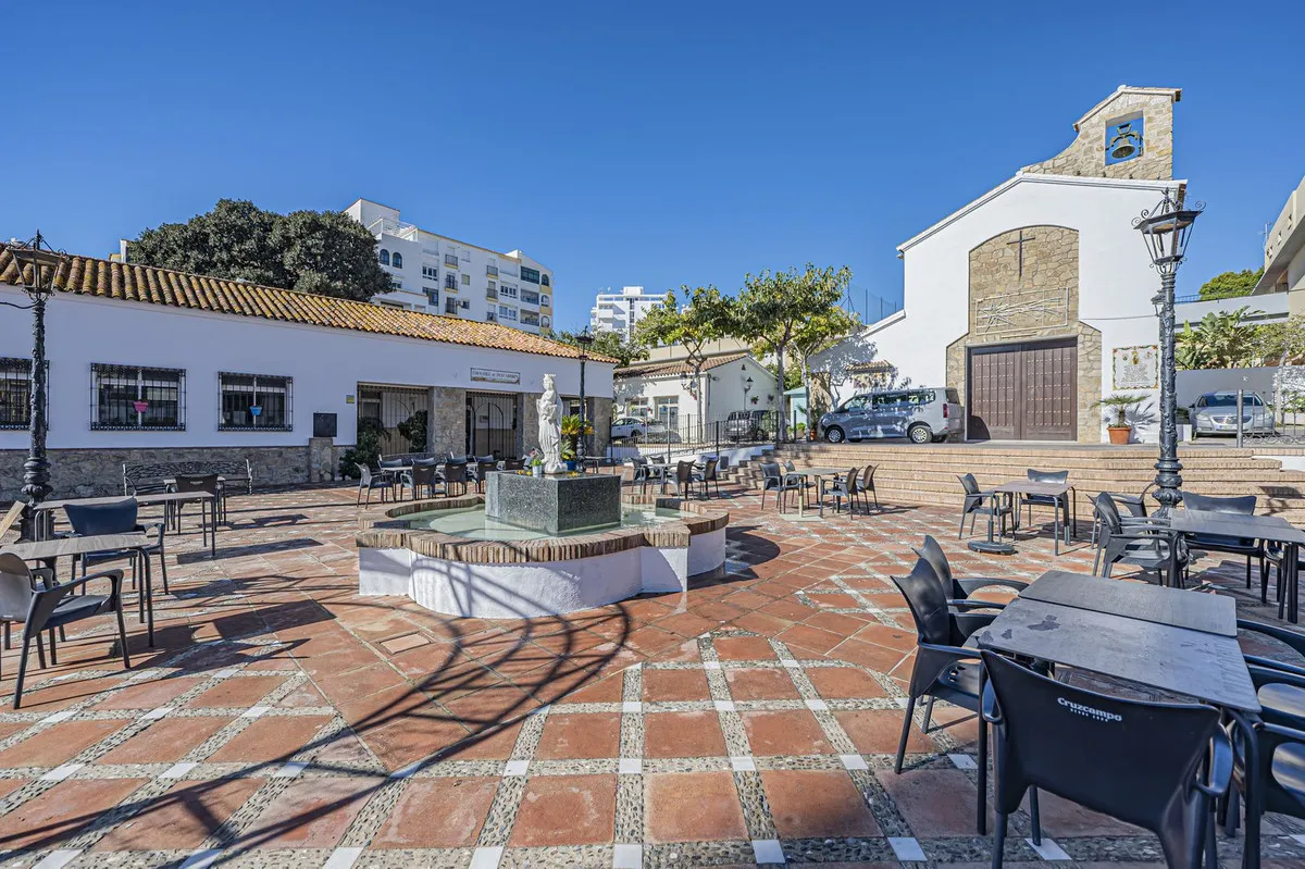 21b7904a-7773-4af6-9f1e-903d5cabcedc