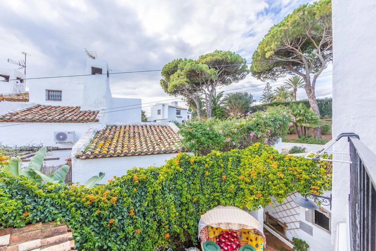 0e8c3cc7-b48c-433b-aa76-cbe4dae03988