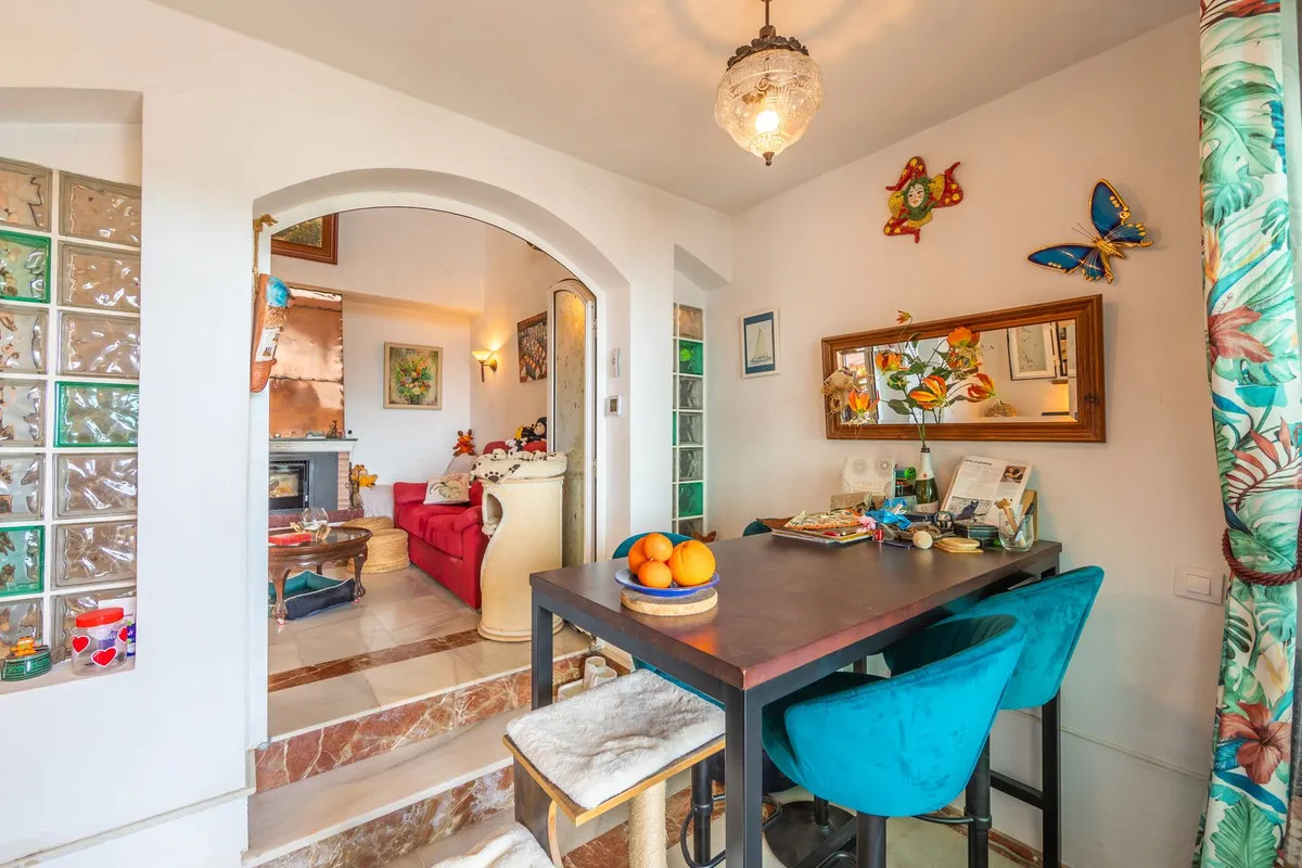 2762a395-1a40-40a5-bbc8-6cb8bfc5ebfb