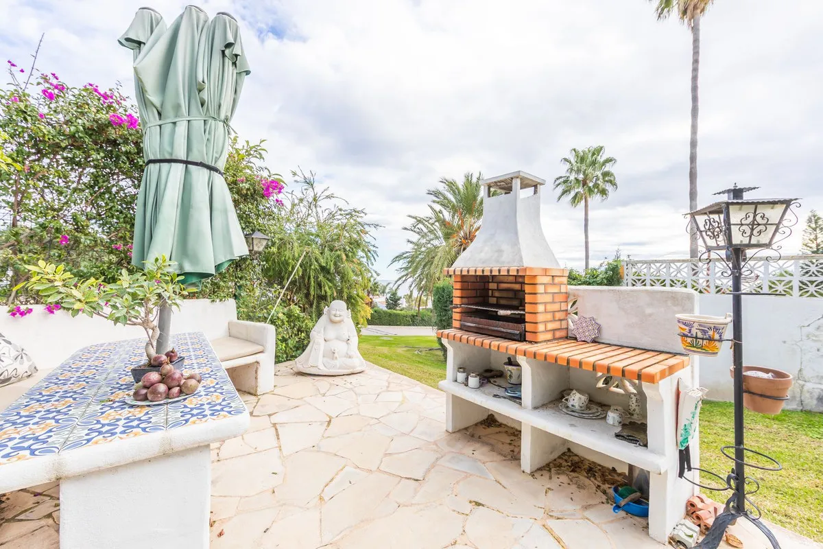 80fac498-afee-404a-9928-1ae2c389c47f