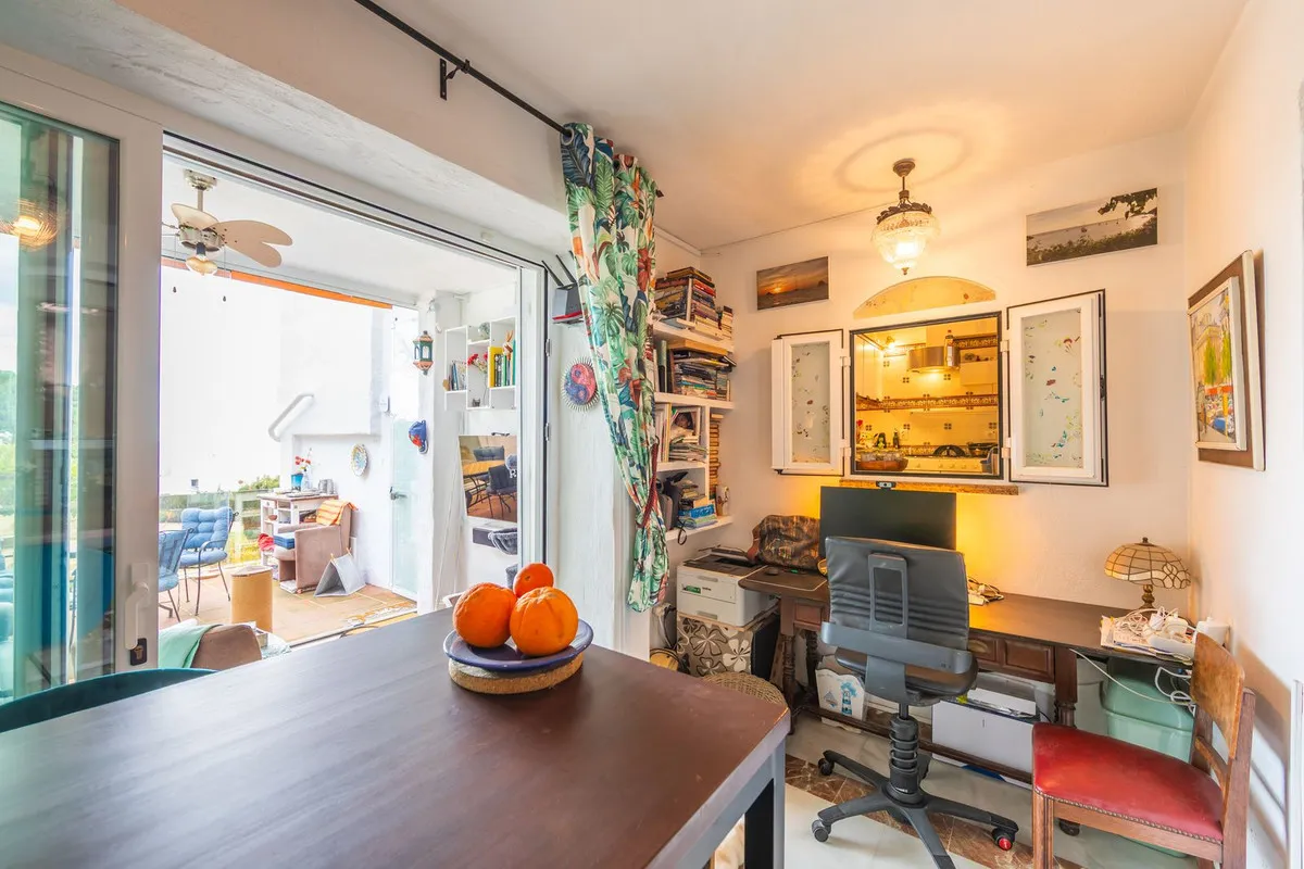 8d747d96-ef89-456f-bb23-493eb117b0c0