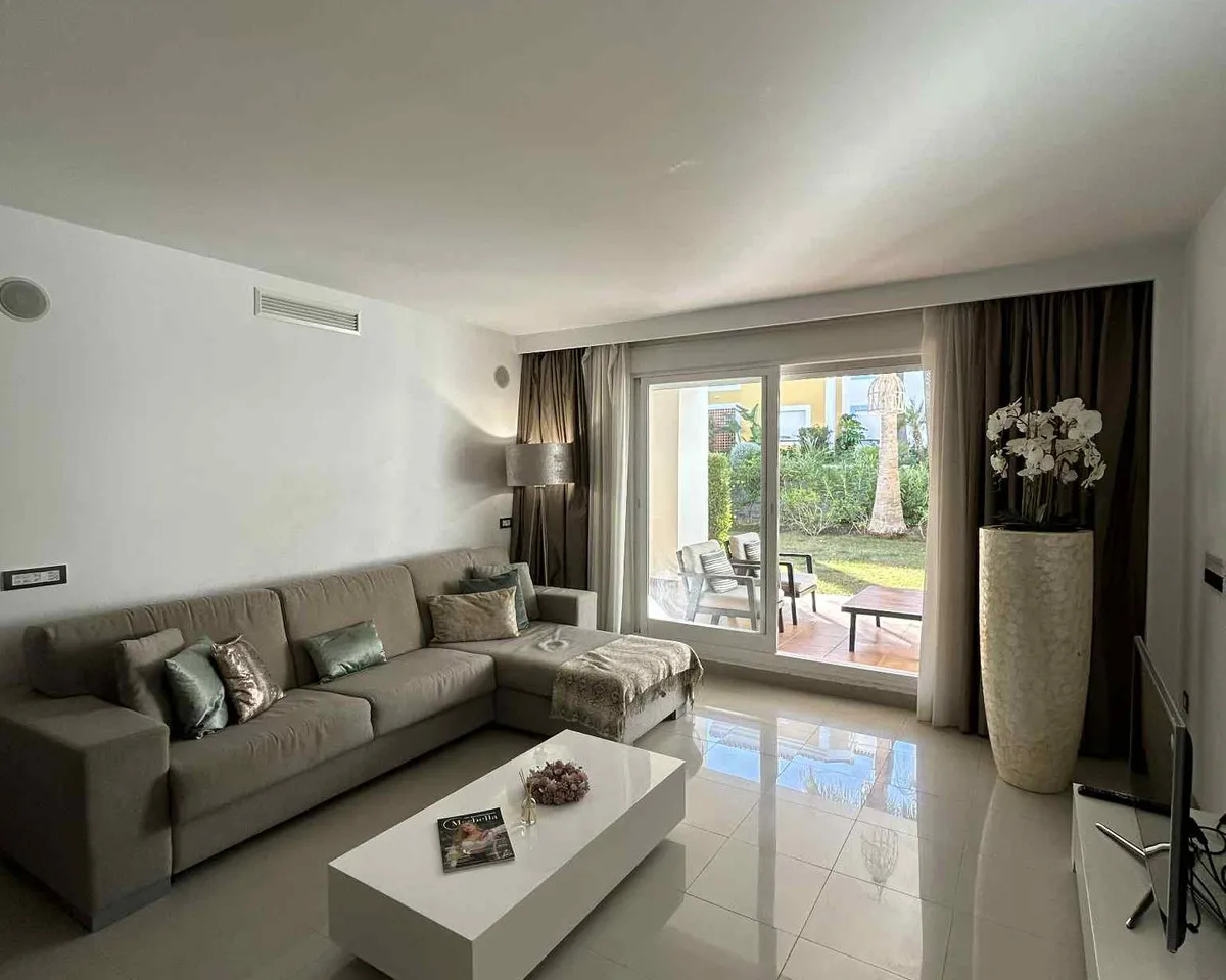 be00c441-e1de-46f6-bd60-6a61309f4b8b