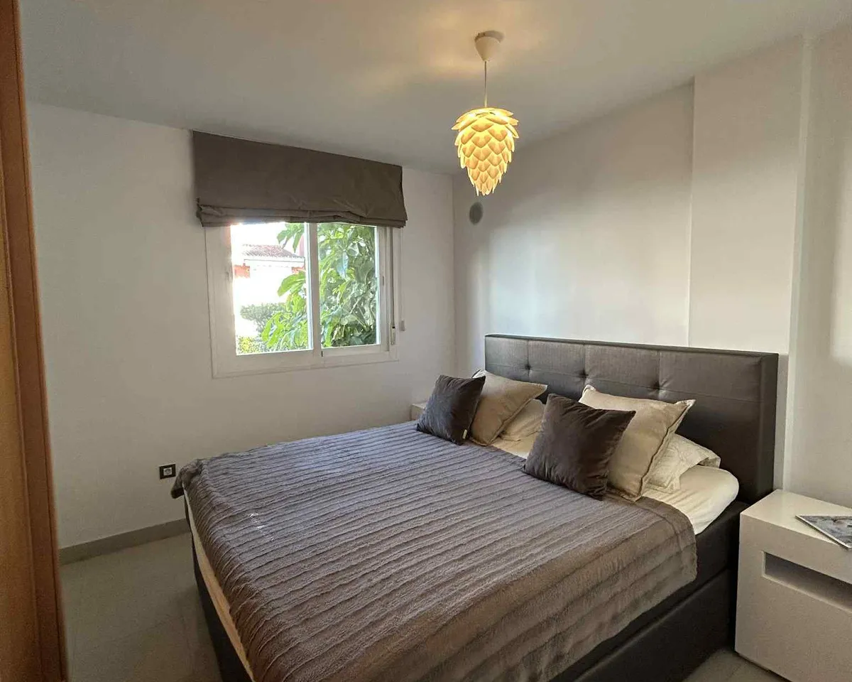 f6a04c55-1271-4307-81e4-701c1fd7106a