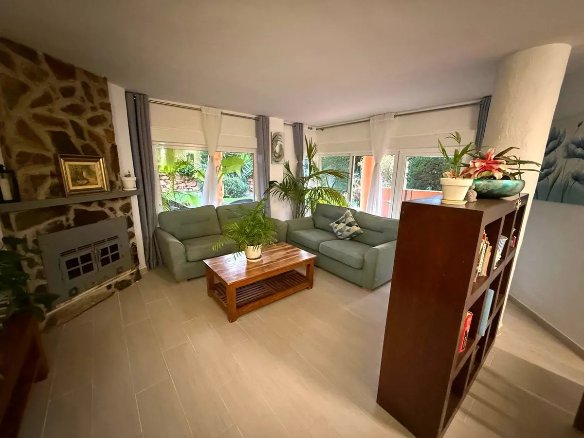 01b093e9-c9b5-4a3e-b307-d03291f24b37