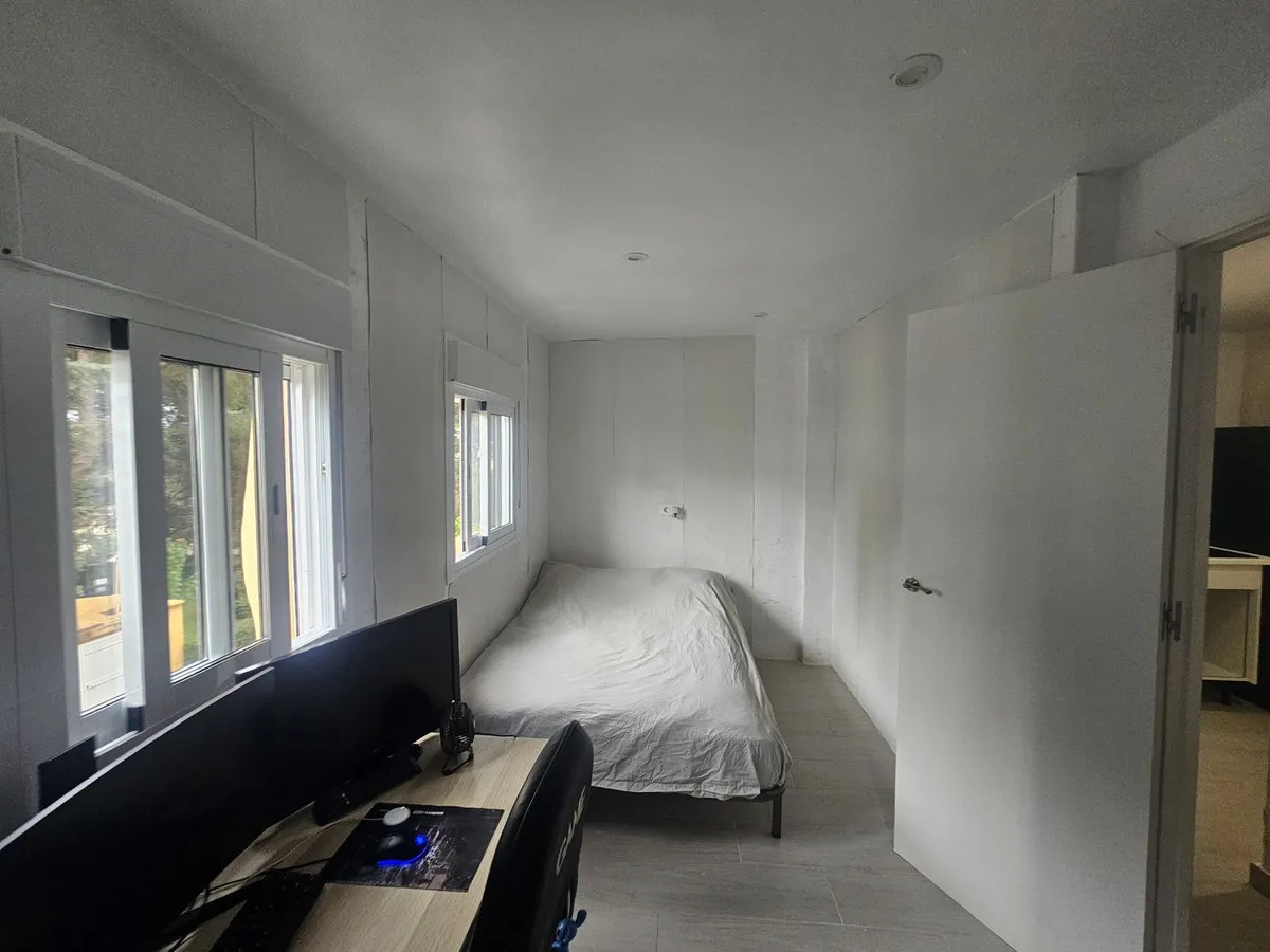 a52c55b4-ec0c-412a-8c18-01ff4fcd667a